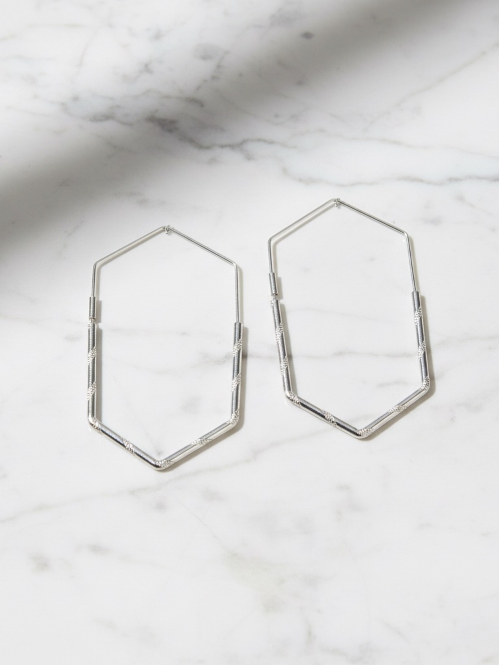 Womens Silver Gold Tone Lightweight Hoop Earrings - Picture 3 of 4